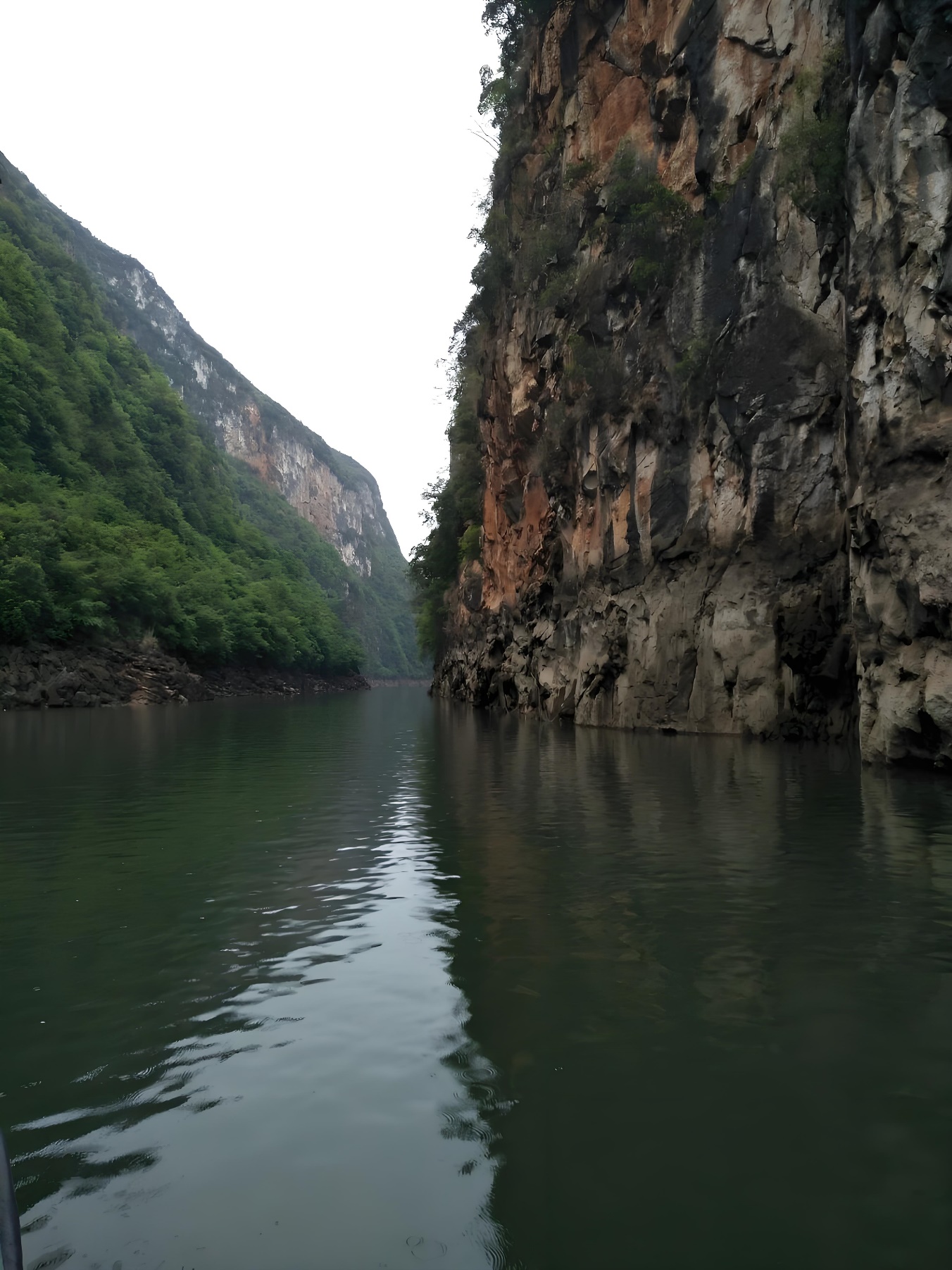 滇东明珠鲁布革三峡景区：喀斯特秘境中的水电传奇与民族风情