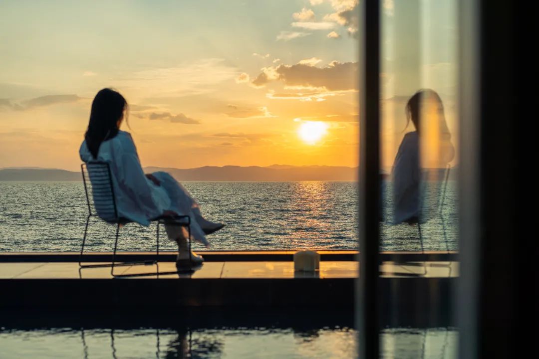 滇池畔的海晏村：从千年渔村到“最美落日”的蜕变之路